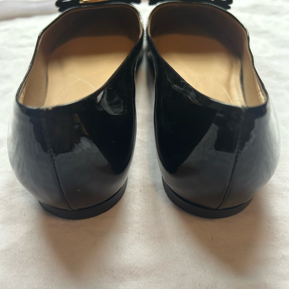 Ferragamo black patent leather ballet flats with bow, size 36.5 - Picture 3 of 8